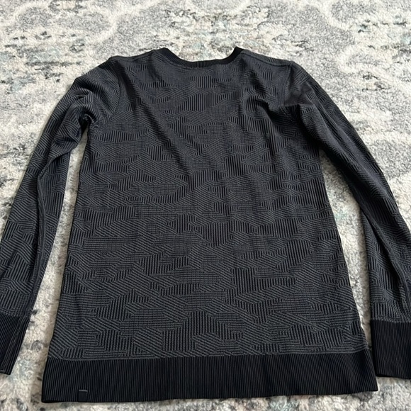 Lululemon Swiftly Breathe Long Sleeve - Picture 8 of 10